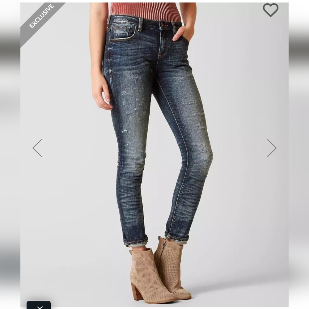 NWT Rock Revival Remix Distressed Jeans